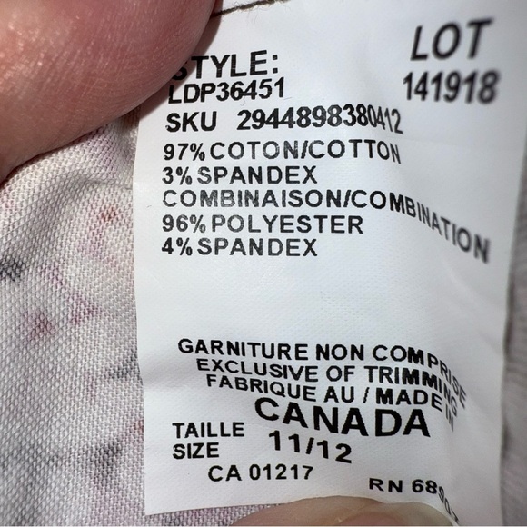 Le Chateau Pants Ankle Length Brown with Floral Design Cropped Side Zipped - Picture 8 of 9